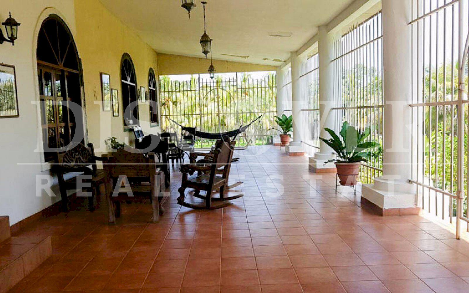 https://images.discovernica.com/propiedad/1600/hermosa_casa_venta_carretera_veracruz_3_habitaciones_3_ba_os_ID11230_4.jpg