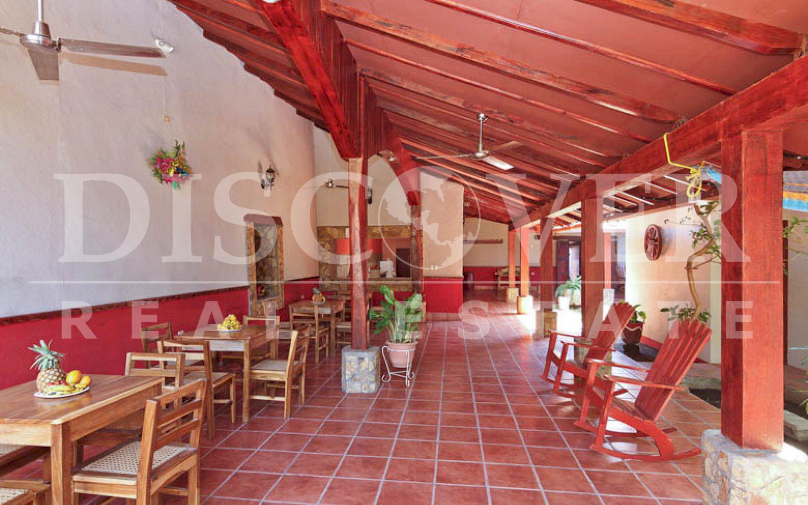 https://images.discovernica.com/propiedad/1600/hotel_ciudad_leon_id_10518.jpg