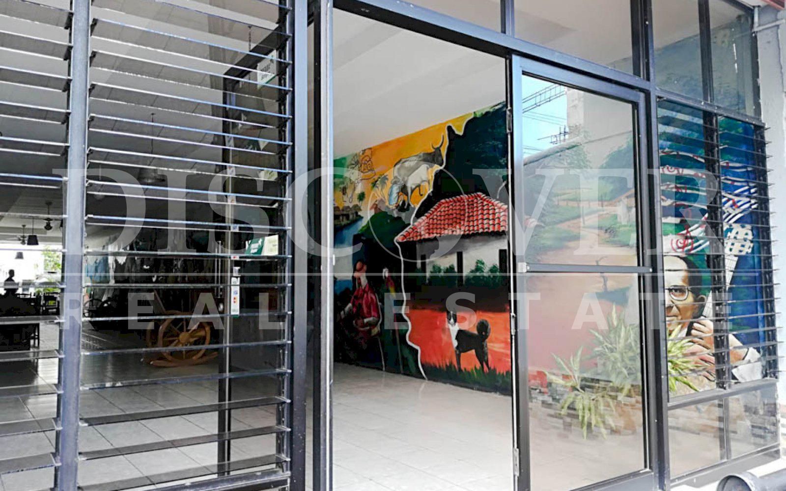 https://images.discovernica.com/propiedad/1600/hotel_venta_alquiler_montoya_2pisos_16_habitaciones_amueblado_ID_11473_7.jpg