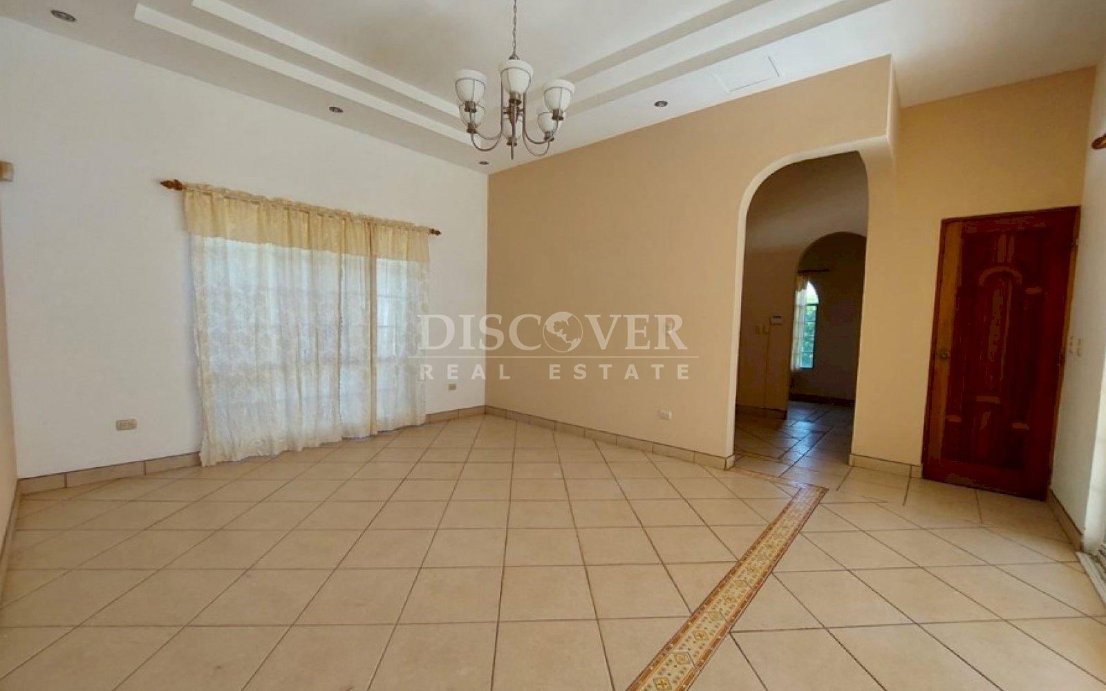 https://images.discovernica.com/propiedad/1600/hrthrh4hh.jpg