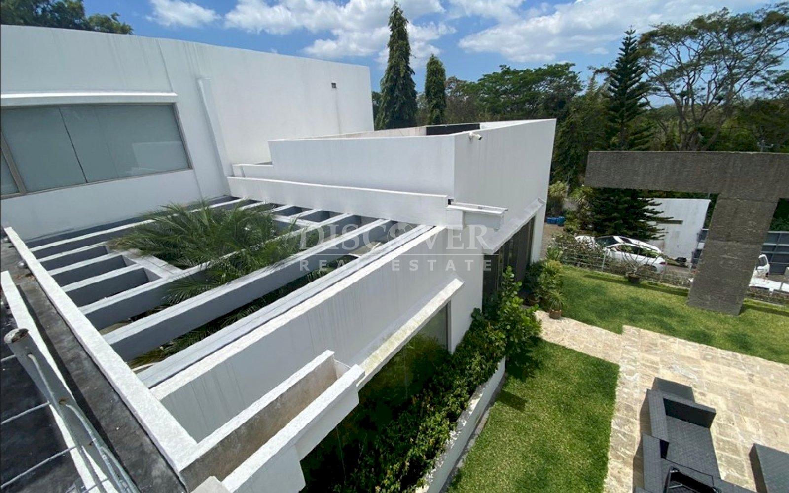 https://images.discovernica.com/propiedad/1600/htdjhyjcygku.jpg