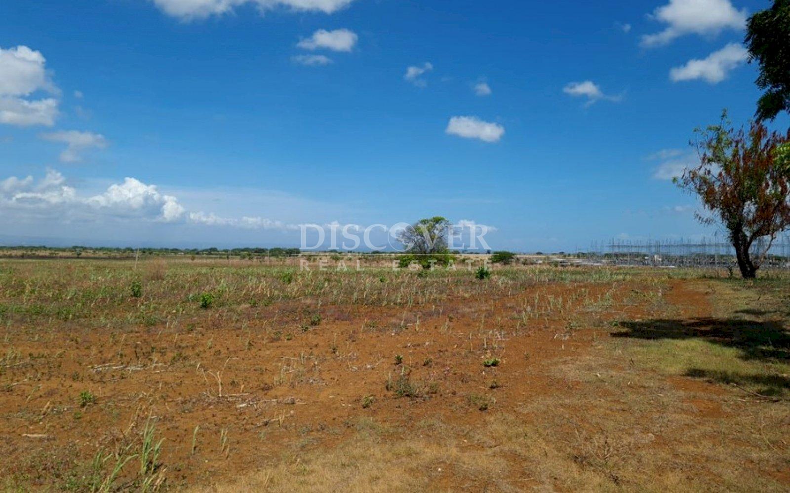  Land for sale at km 27.5 North Pan-American Highway.