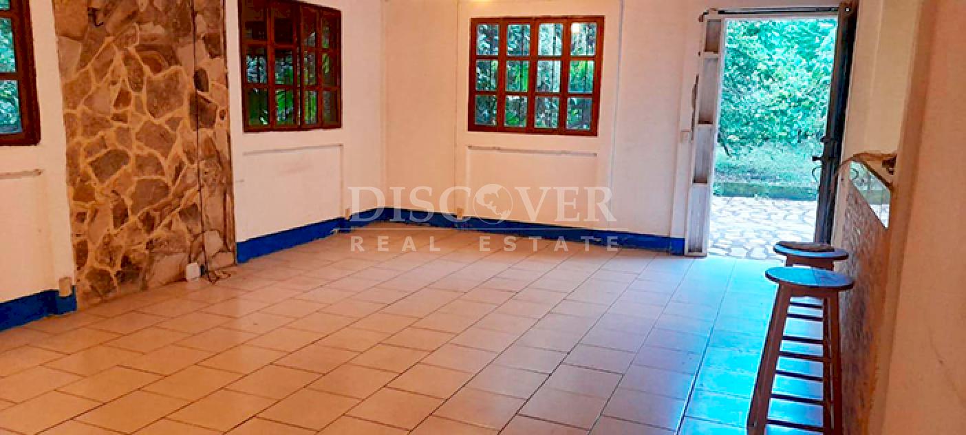 House with large yard for rent in Ticuantepe