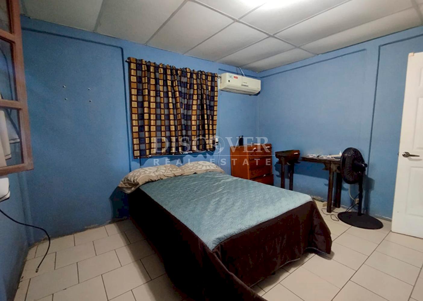 House with large yard for rent in Ticuantepe