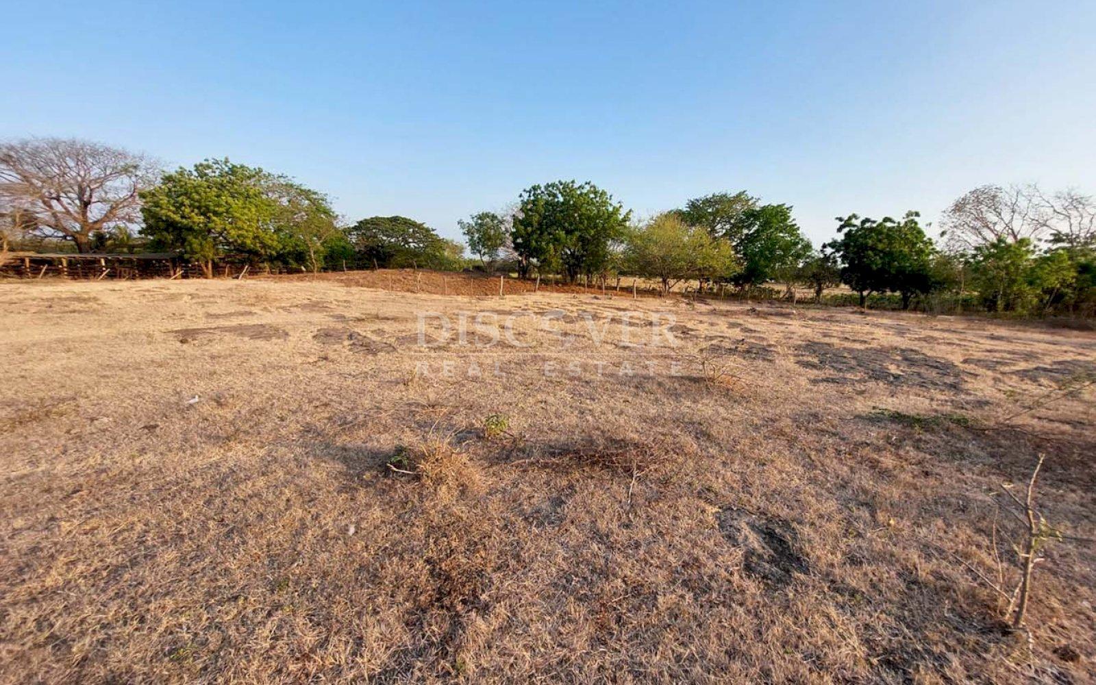  Property for sale located between Nagarote highway and La Paz Centro.