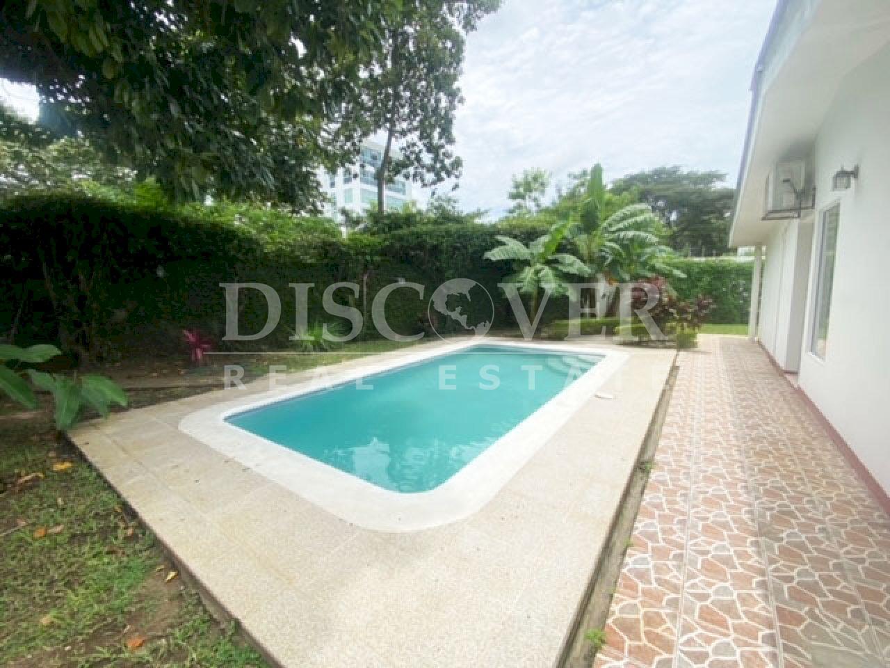 Casa en venta en Santo Domingo. Discovernica