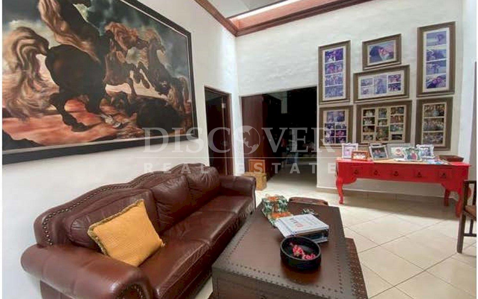 https://images.discovernica.com/propiedad/1600/imagen_P_gina_13.jpg