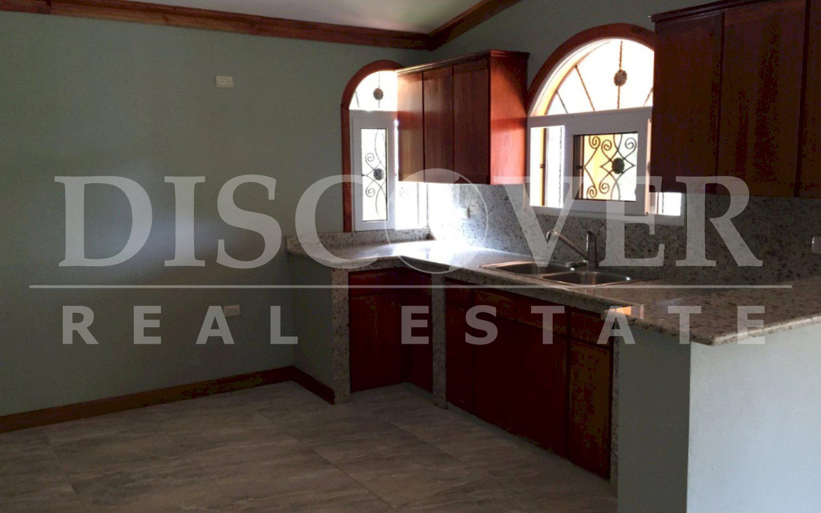 https://images.discovernica.com/propiedad/1600/kitchen.jpg