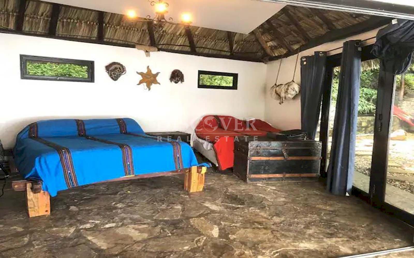 https://images.discovernica.com/propiedad/1600/laguna_10.jpg