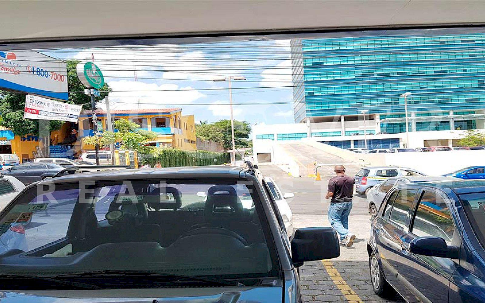 https://images.discovernica.com/propiedad/1600/modulo_comercial_venta_los_robles_managua_id_10164_2.jpg
