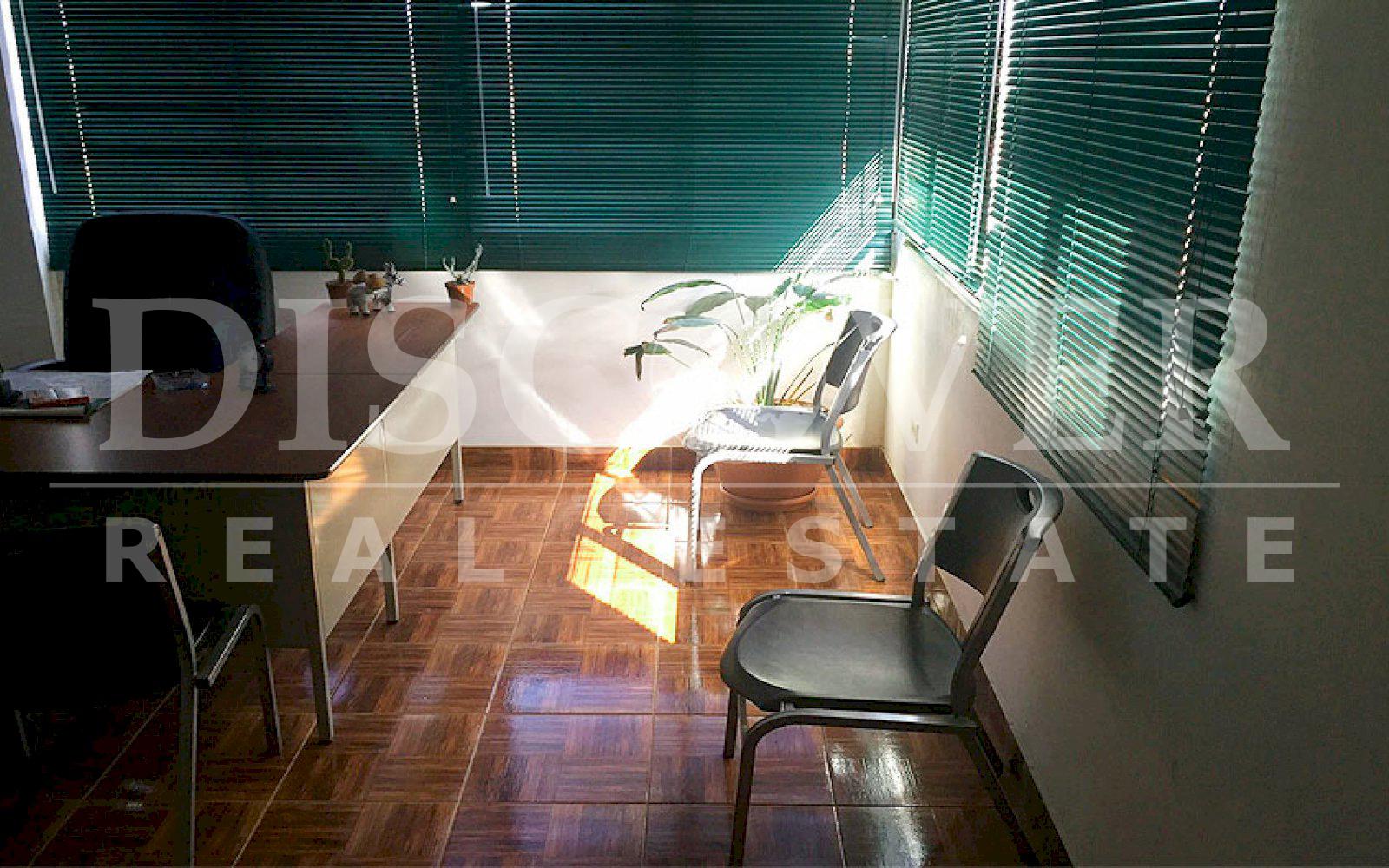 Consulting Room For Rent in El Valle Residential ID 9615