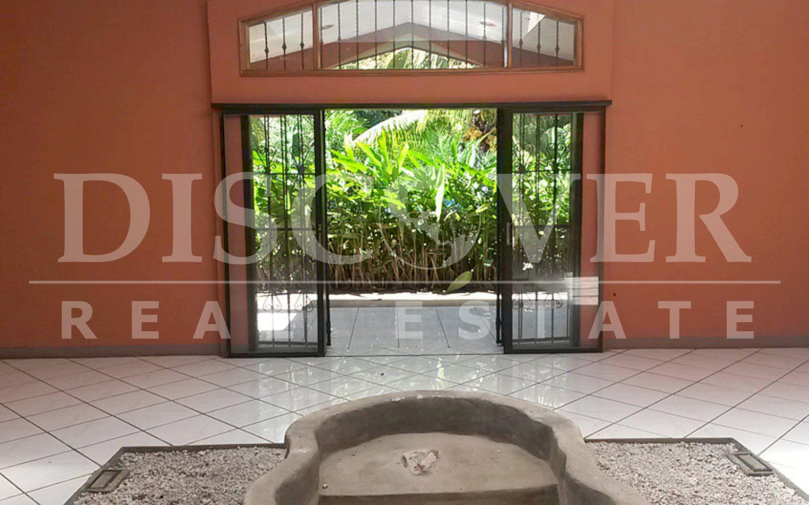 https://images.discovernica.com/propiedad/1600/quinta_a_la_venta_en_carretera_masaya_managua_nicaragua_11_.jpg