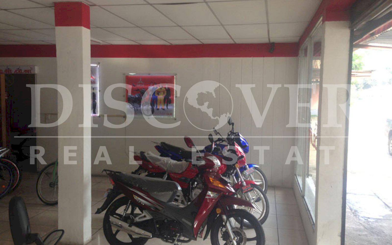 Excellent Commercial Module for Rent at the Old Managua ID 8358