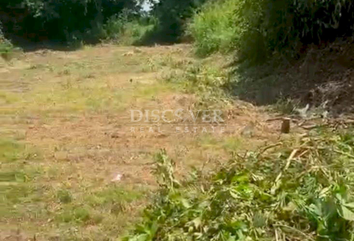  Lot for sale in Villa Fontana.