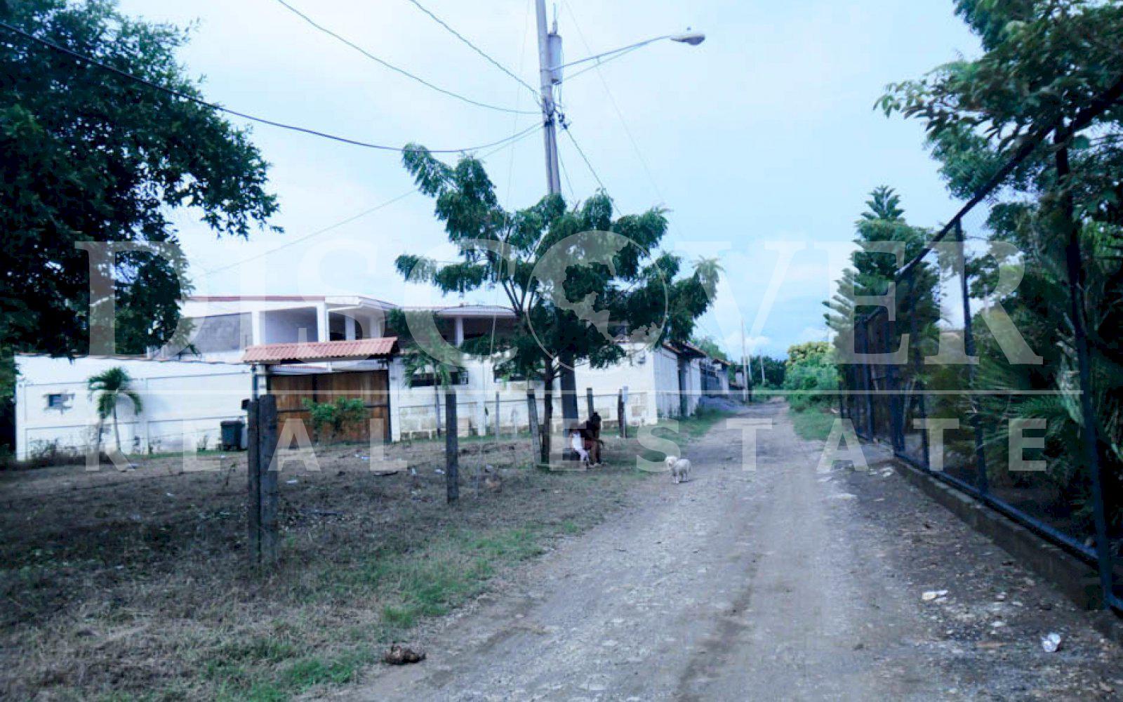 https://images.discovernica.com/propiedad/1600/terreno_en_venta_en_playa_pochomil_viejo_ID11223_2.jpg