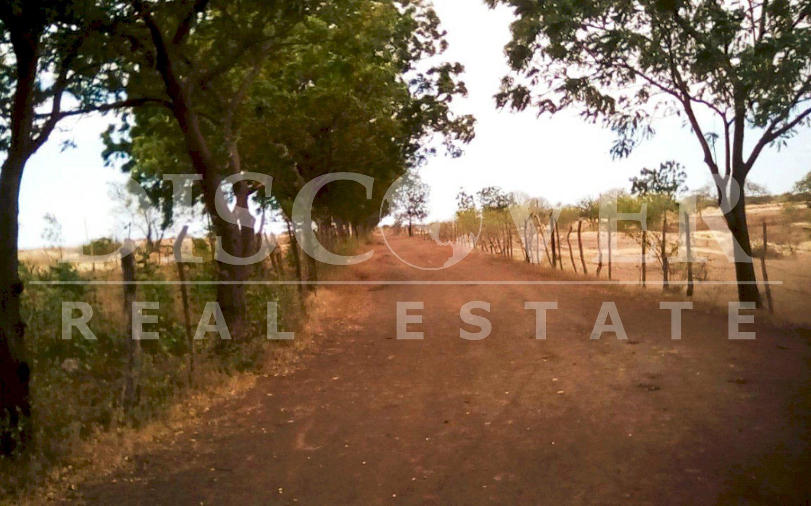 Flat Land for Sale located to Empalme Xiloa ID 10672