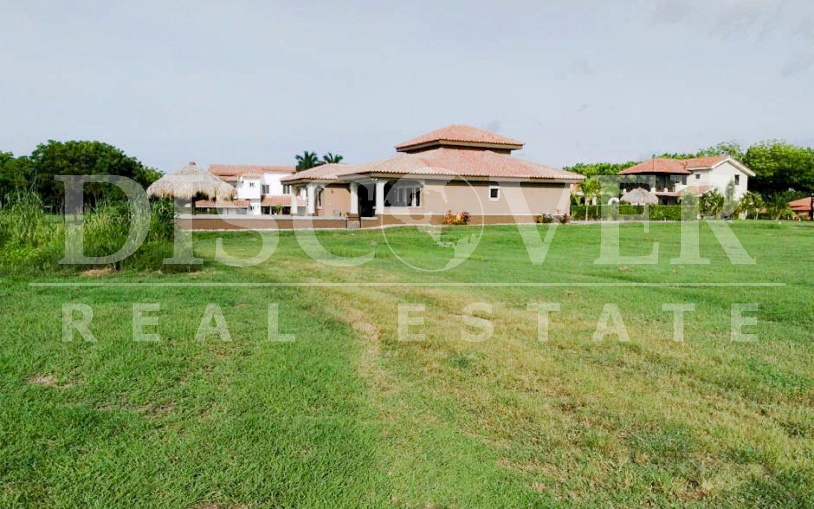 Terreno de Playa en Venta en Gran Pacifica ID 11271