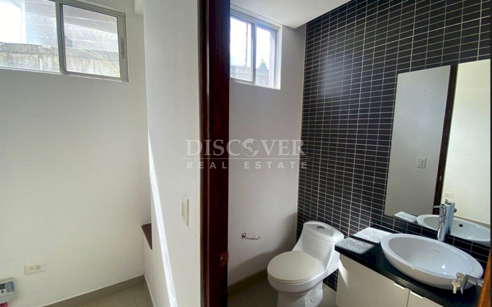 https://images.discovernica.com/propiedad/1600/twergwtgt.jpg
