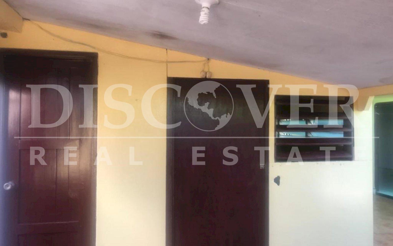  House for Sale in Residencial Las Brisas.