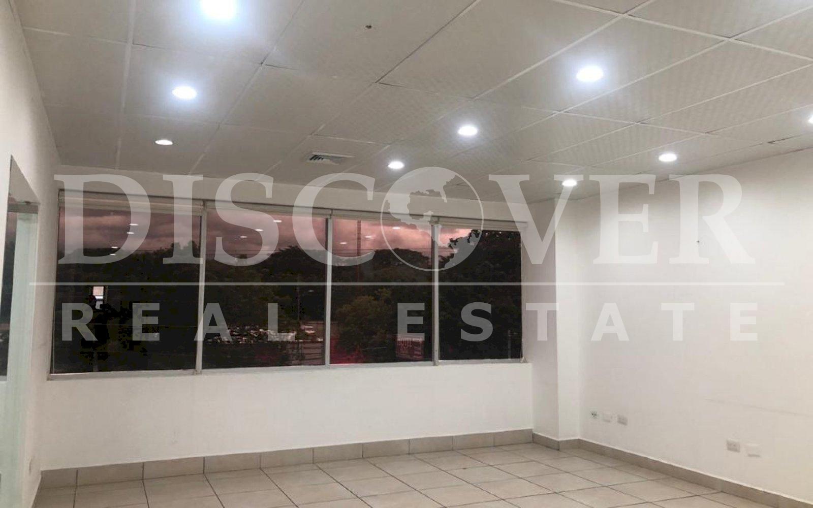  Office for Rent in modern building located in Planes de Altamira. ID 12796