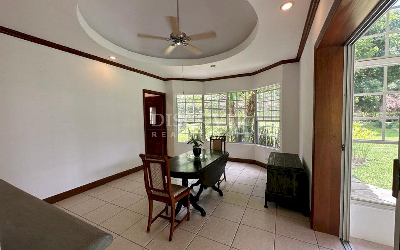  Beautiful home for sale and rent in Villa Fontana Sur ID 12326