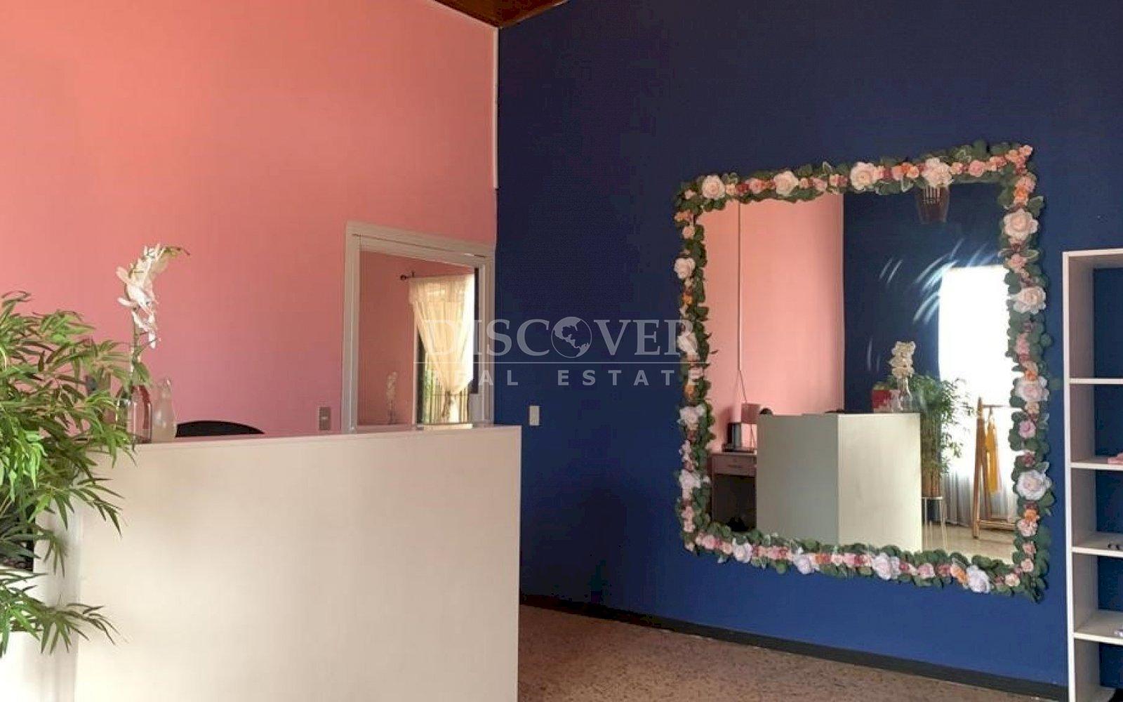  Spacious house for rent in Villa Fontana