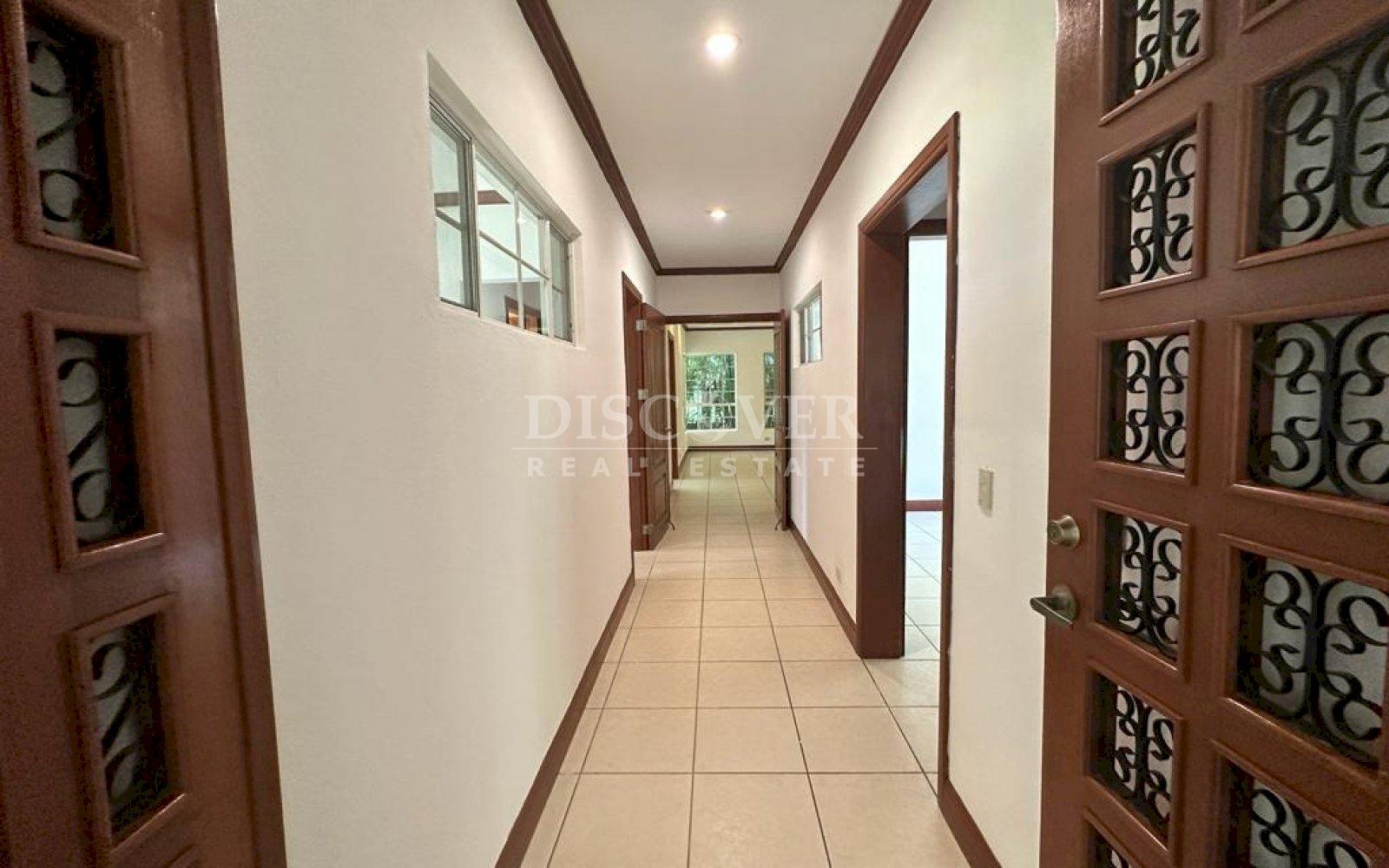  Beautiful home for sale and rent in Villa Fontana Sur ID 12326