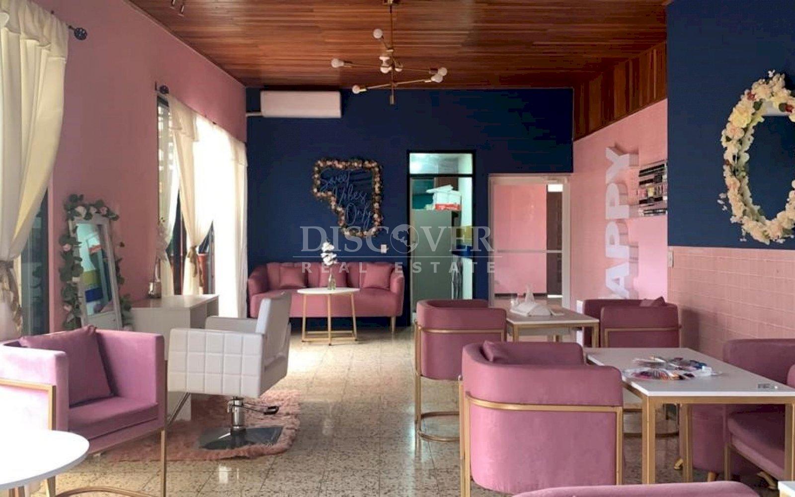  Spacious house for rent in Villa Fontana