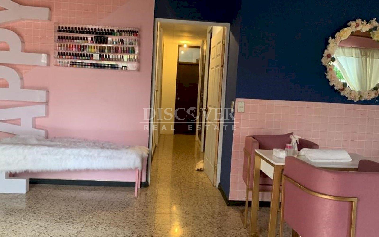  Spacious house for rent in Villa Fontana