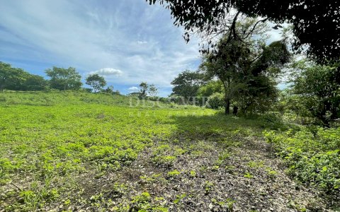  Land with lake view for sale on Carretera Sur
