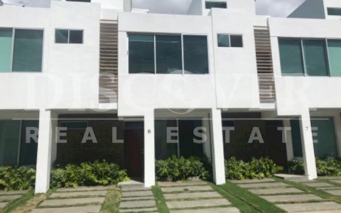 townhouse for Rent in Azalea Condominium, Villa Fontana ID 11631