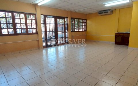  House for rent ideal for office or clinic in Villa Fontana