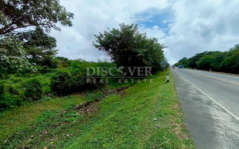 Land for sale in front of the highway in Masaya