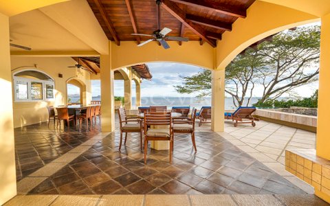  Spectacular beach house for sale in Rancho Santana