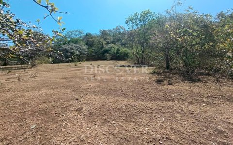  Land for sale opposite the Old Road to León