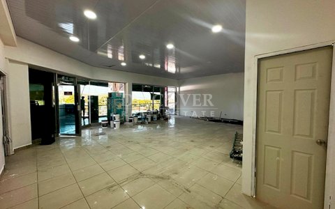  Retail space for rent in Linda Vista shopping mall