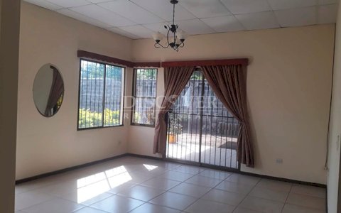 House for sale on Carretera Nueva to León 