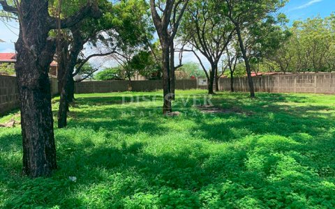  Land for sale facing the sea in Huehuete