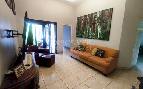 Spacious house for sale in Las Colinas