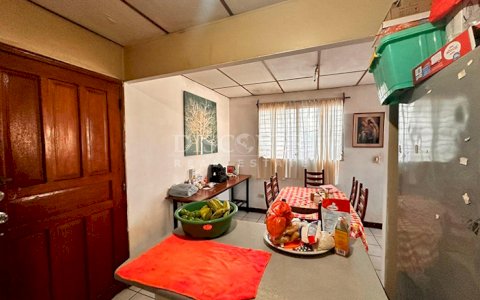  House for sale in Lomas del Sur 