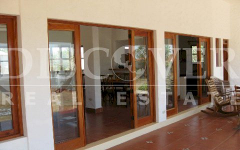 House with ocean view for sale/rent in Pochomil 