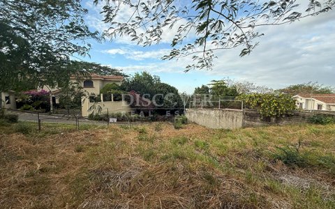 Lot for sale in Villa Fontana