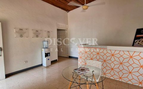 House for rent, ideal for a business or restaurant, in Villa Fontana