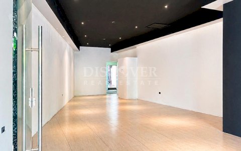 Commercial space for rent in Los Robles