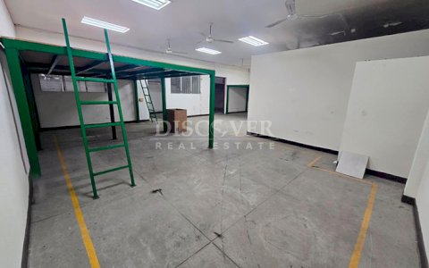 Office/warehouse space for rent in Los Robles 