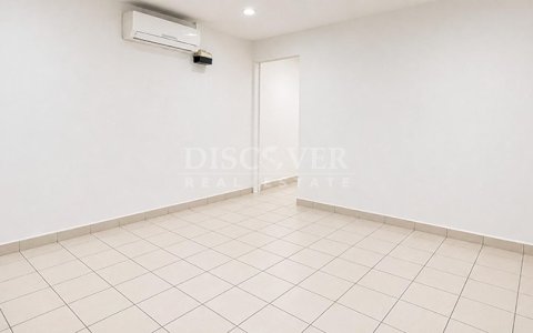 Office space for rent on Camino de Oriente 