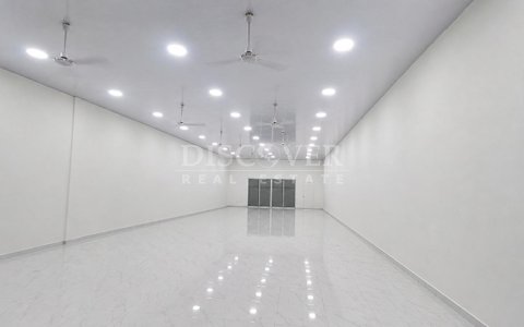 Commercial space for rent at the Mercado Oriental