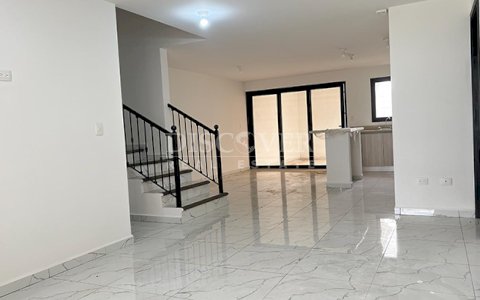 Spacious house for rent in a condominium complex - Masaya Highway