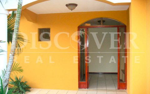  House for Rent in Notre Dame Condominium ID 8144