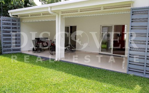  Beautiful spacious house for rent in secure condominium.